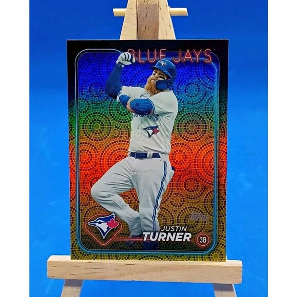 2024 Topps Series 2 - Justin Turner #598 Holiday Foil Refractor - Picture 2 of 4
